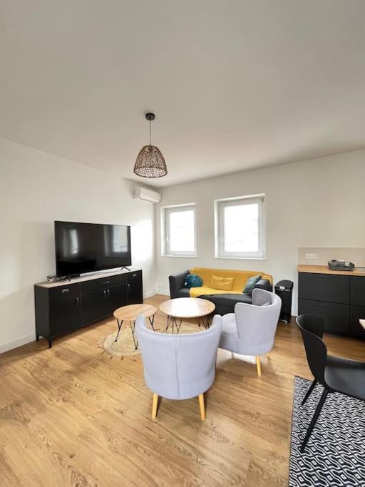 Banjul - Bel Appartement A Reims Ngoại thất bức ảnh