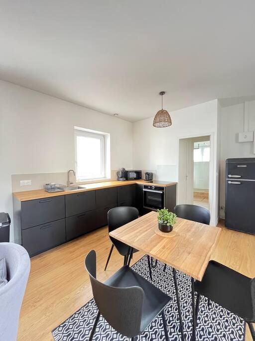 Banjul - Bel Appartement A Reims Ngoại thất bức ảnh